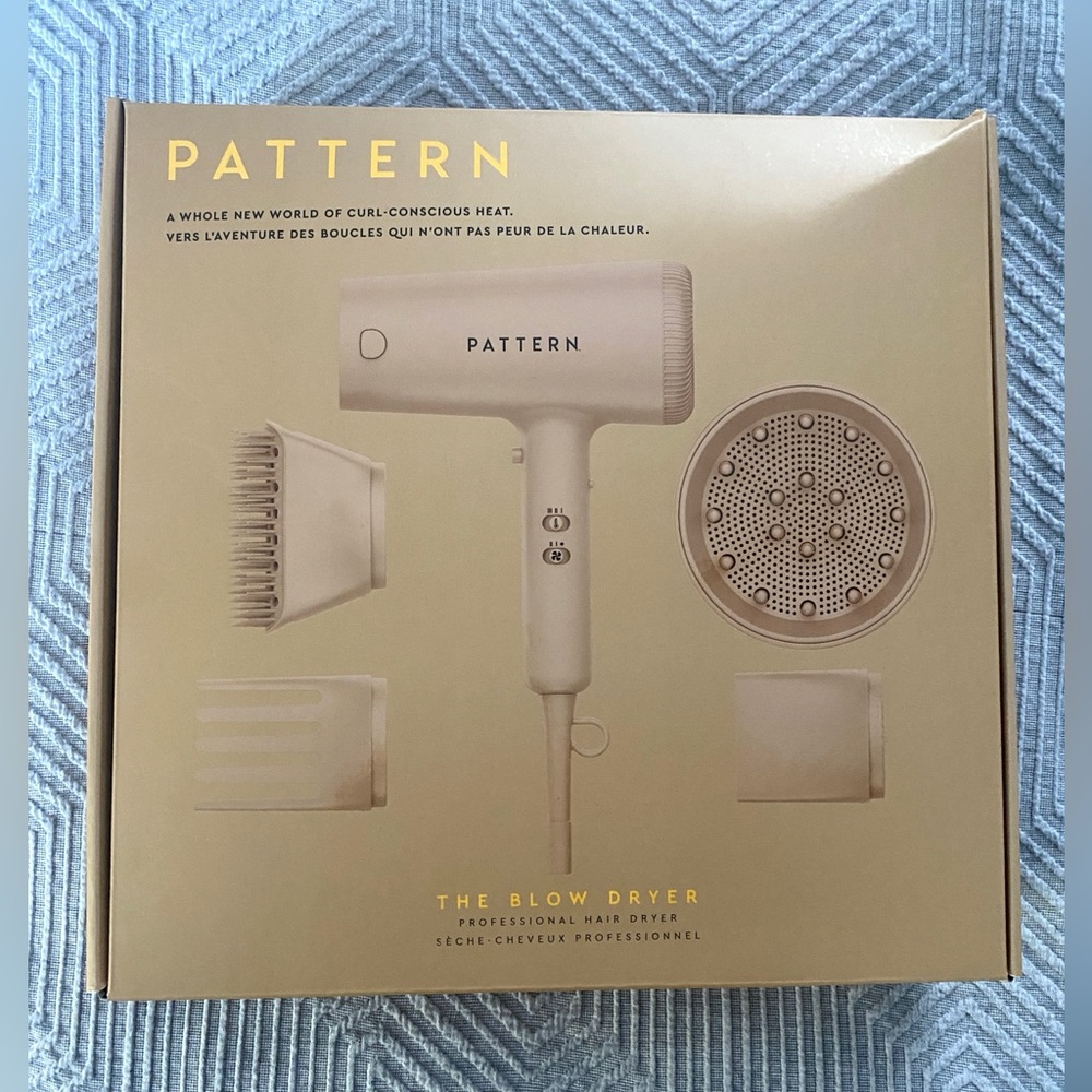 Pattern hair drying set. New in box. Opened and never used.